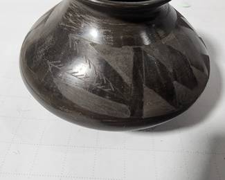BLACK ON BLACK NATIVE AMERICAN POTTERY VESSEL