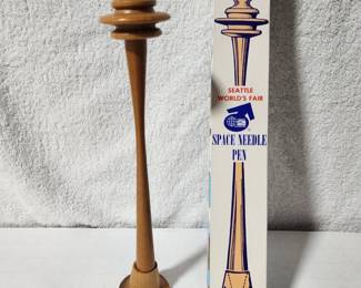 WOOD CARVED MID CENTURY SPACE NEEDLE PEN IN ORIGINAL BOX