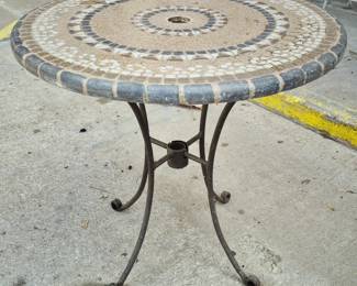 Much miscellaneous outdoor items 