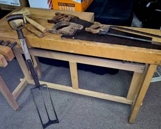 La Lervad woodworking bench and much hand tools