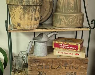 Great mix of primitives and rustic!!