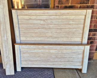 Queen primitive-stained headboard/footboard w/ rails