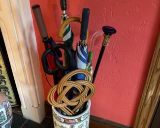 Antique porcelain asian umbrella stand