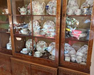 Vintage Asian China cabinet , curio not so big not so small
