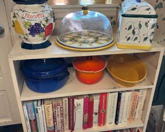 Italian pottery and vintage cook
Books