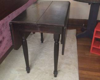 vintage drop leaf table $125.