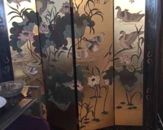 beautiful inlay Asian screen/room divider
