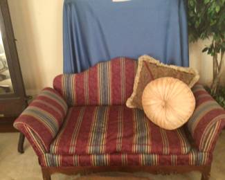 Vintage Davenport dro arm love seat $500.