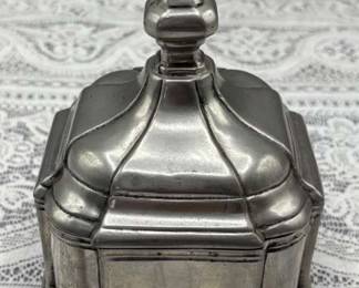 MMA Tobacco Box