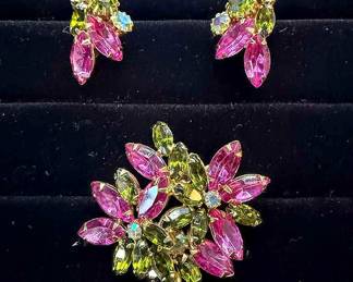 Vintage Rhinestone Brooch Earring Set