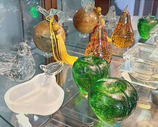 Glass Paperweights Plus