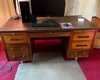 #95 ALMA Wood Desk w/6 drawers - 60x30x28 $30.00