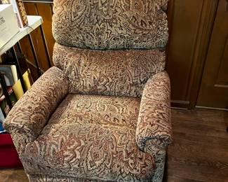 #72 Electric Recliner Brown Print w/continuous seat $100.00