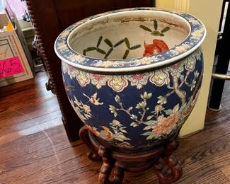 #63 Coy Ceramic Pot on Wood Decorative Stand 14.2x22 $45.00