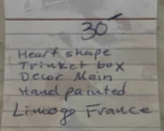 #181 Heart Shaped Trinket Box Décor Main Hand painted Limoge of France $30.00