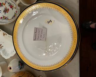 #208 Rosenthal Bavarian Continental - set of 8 10" Plates $160.00