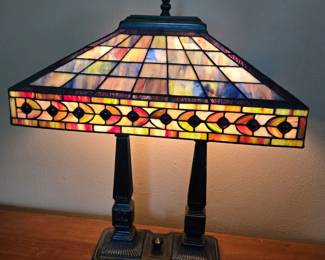 Tiffany style double base table lamp