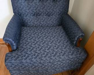 Upholstered side chair