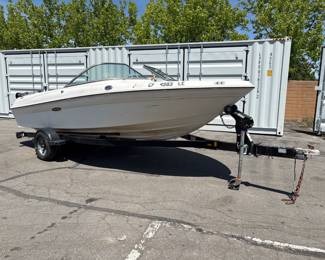 2001 Sea Ray Boat