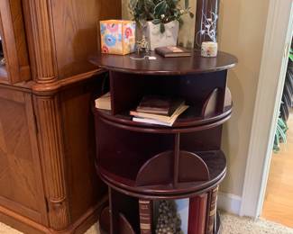 Round revolving bookcase