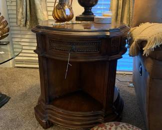round end table