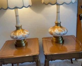 Matching End Tables And Lamps