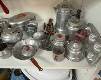 Tin children’s pieces