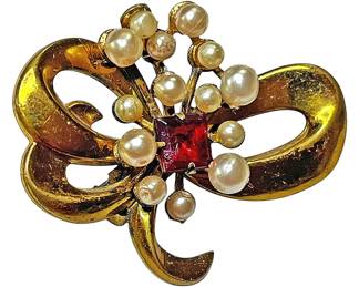 Gold Tone Red Faceted StonePearl Brooch