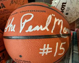 Earl "The Pearl" Monroe #15 signed