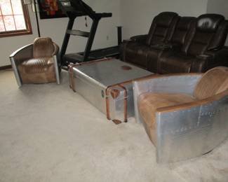 2 Aviator chair & coffee table