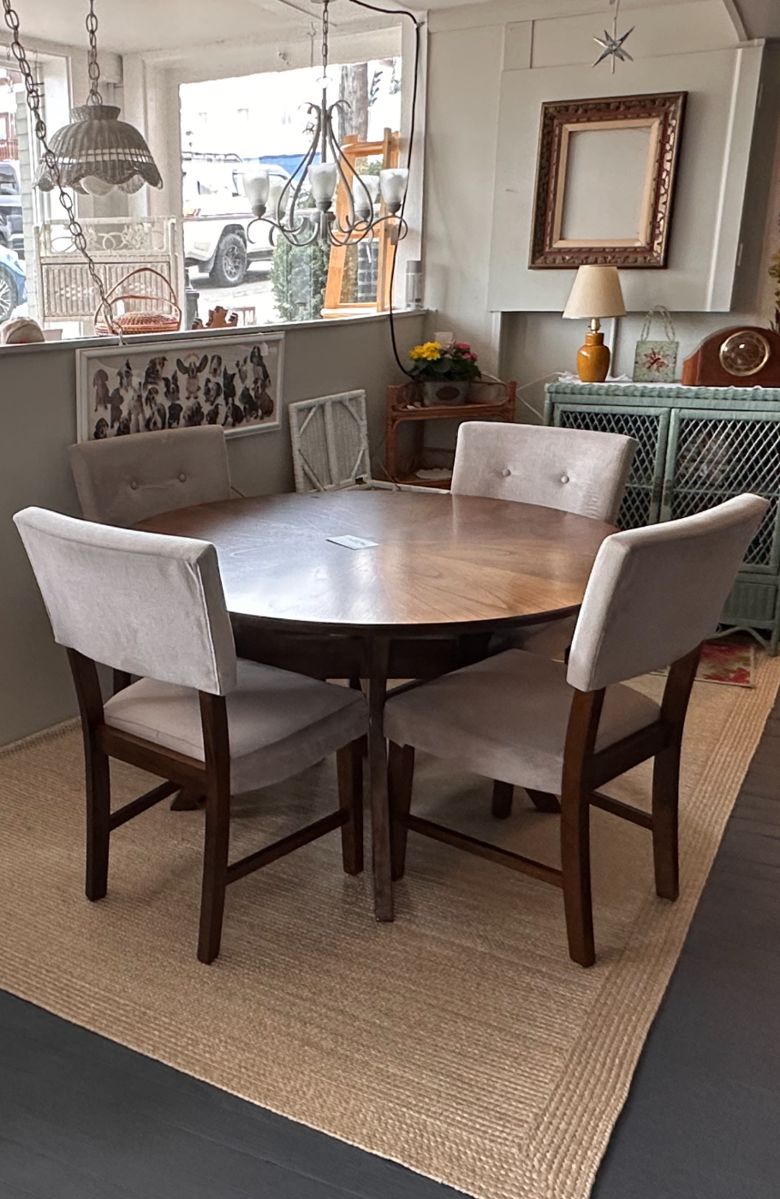 Modern Style Table 52” and 4 Chairs - see next photo for top view