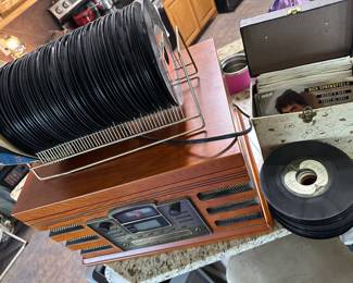 hundreds 45's & albums 70-80's rock