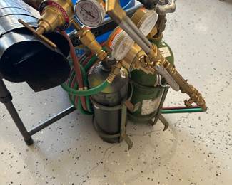 welder 2 full tanks