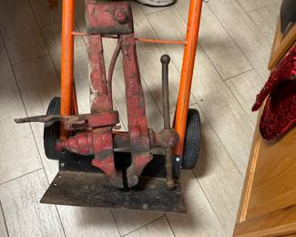 antique Indian chief post leg vise