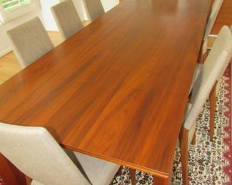 Stunning Calligaris Omni Walnut Dining Room Set