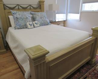 Queen bedroom set