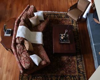 Entire set available including genuine handwoven oriental rug 8‘ x 10 1/2“ by 12’4”