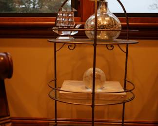 Accent table and decor