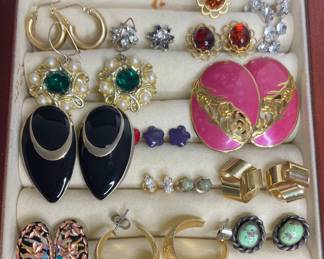 Vintage pierced earrings