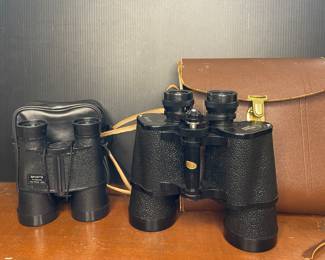 Vintage Everess Vollvergutet & Sports Illustrated binoculars 