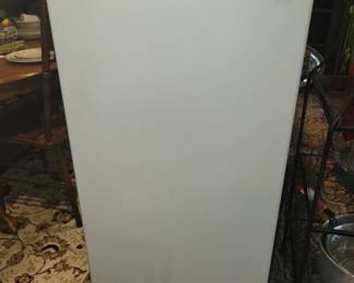 5cu ft upright freezer