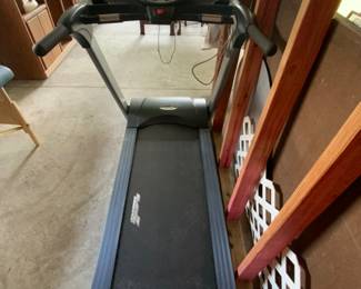 Bladze Corp Blade Pro T4-ProTreadmill with Display for control and speed etc. 2007