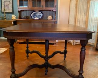 William & Mary Depression Era Dining Table (42’ x 54”)