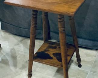Antique American Oak Parlor Table