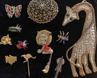 BROOCHES
