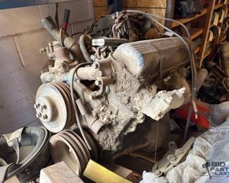 1012  V8 Cadillac Motor 