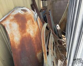 4506 1 Hood, 3 Doors, 3 Drivelines, 2 Windows, 1 Radiator