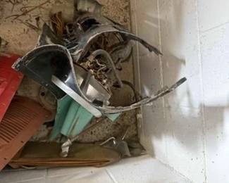 1602  Dash Bezels And Gauge Clusters 