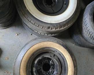 2538  2 Pairs of Wheels with Whitewall Tires 