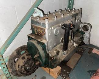 2082  Chrysler Inline 4 Engine 